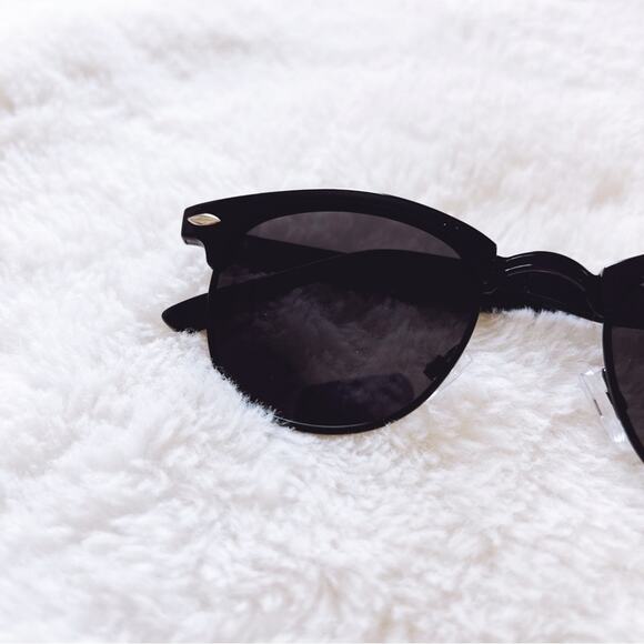 Thalia Black Sleek Modern Sunglasses - Picture 2 of 11